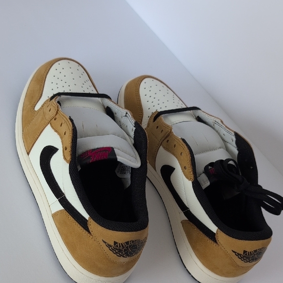 Nike Air Jordan 1 Low White Tan Black Sneakers - Picture 10 of 12